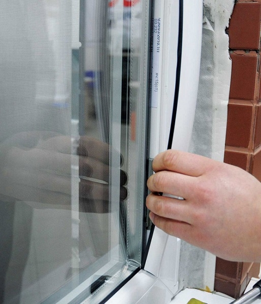 Как утеплить пластиковые окна если продувает своими руками Как утеплить пластиковые окна если продувает своими руками